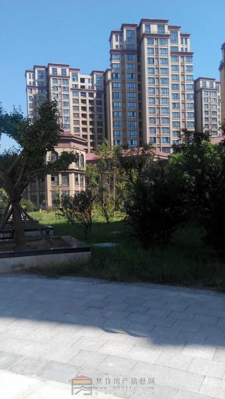 小区外观；