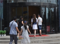 6月18日小虎看房团走进华融国际水岸二期